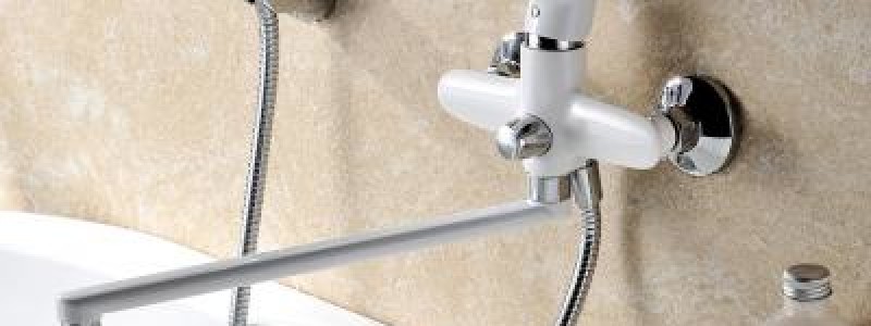 Самые актуальные советы: как установить смеситель в ванной на стену своими руками