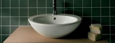 Практичный дизайн: как выбрать мебель для ванной с раковиной